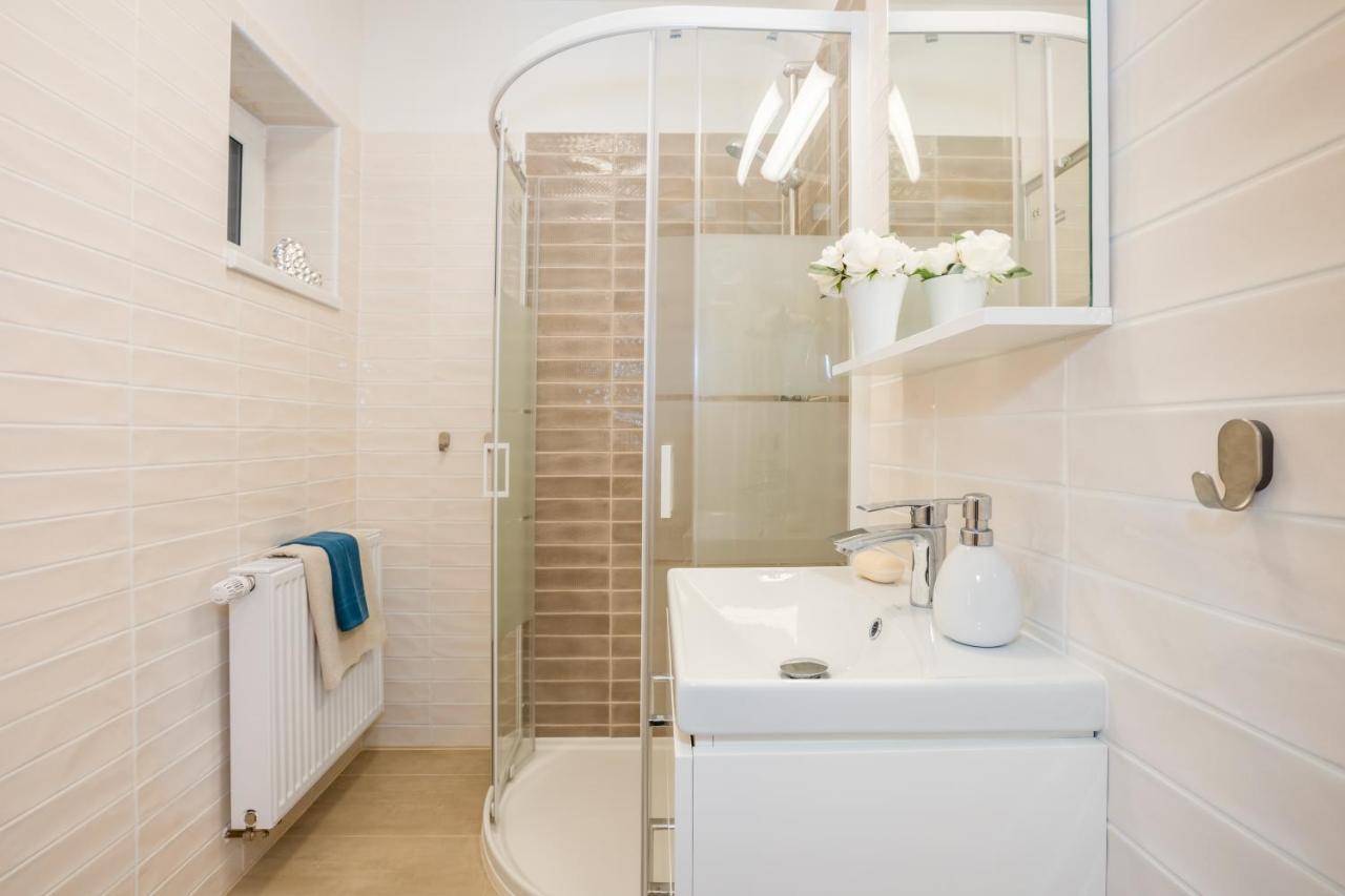 Apartmány Jedovary Trhové Sviny Exterior foto